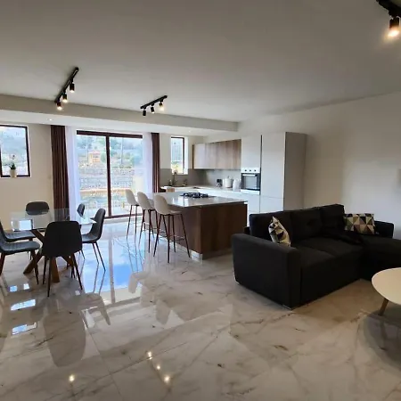 Apartament Hal Wardija