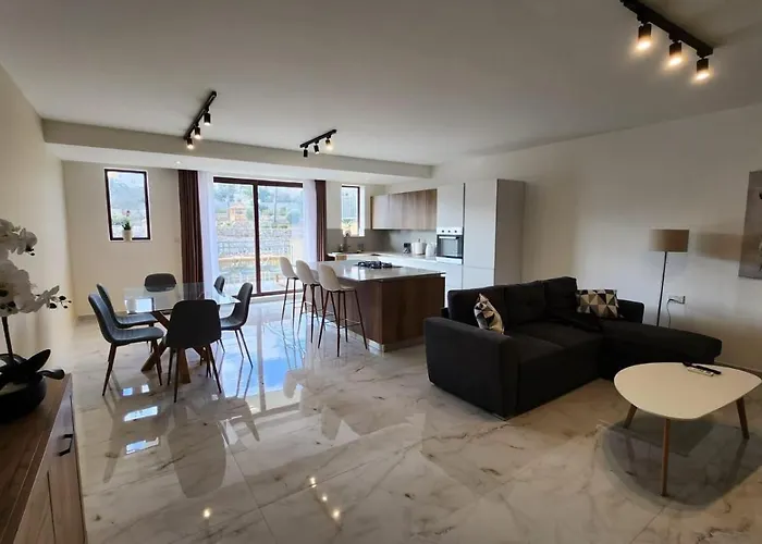 Apartament Hal Wardija