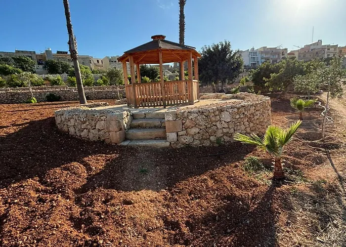 Hal Wardija 公寓 *